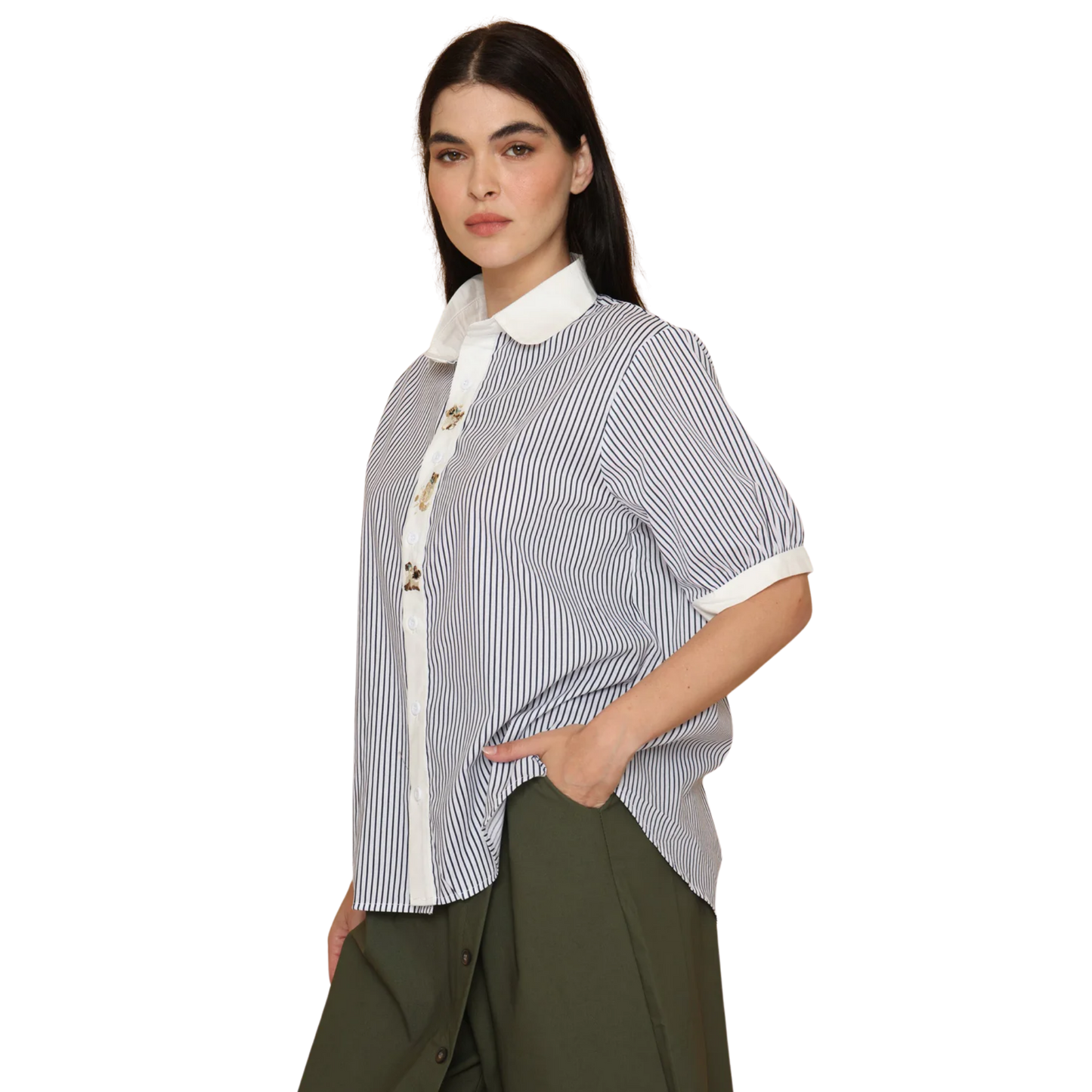 חולצת פסים ורקמה