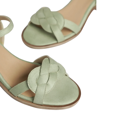 סנדלי עקב - ונסה