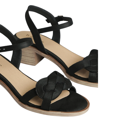 סנדלי עקב - ונסה