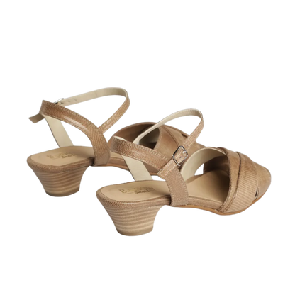 סנדלי עקב ברידג'ט