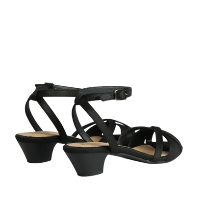 סנדלי רצועות ג׳ודי