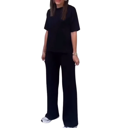 סט תואם אלגנטי עם שרוולים קצרים בגוון אחיד