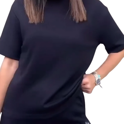 סט תואם אלגנטי עם שרוולים קצרים בגוון אחיד