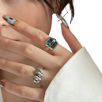 טבעת כסף עם זירקון כחול