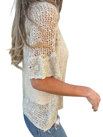 איווני – טופ אלגנטי עם מרקם